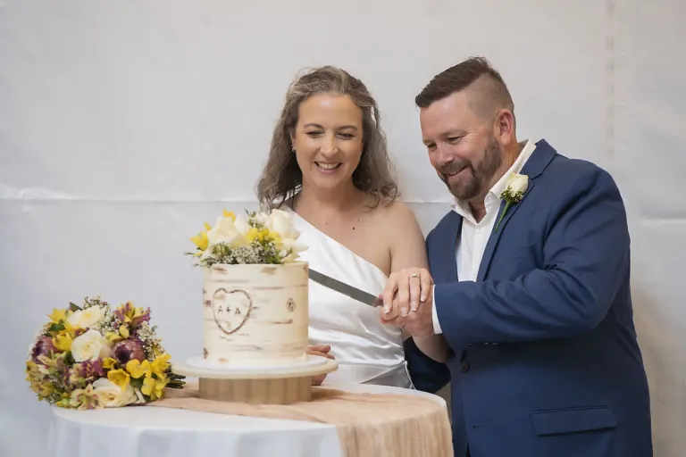 Weddings at the Grand View Hotel by Elope Brisbane10