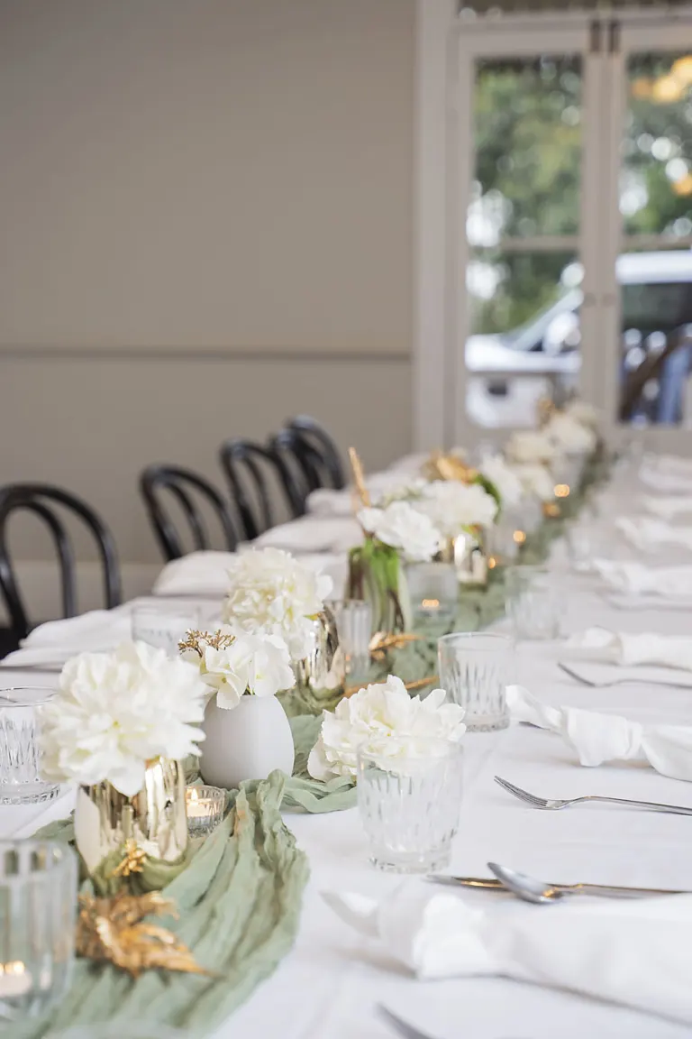 Weddings at the Grand View Hotel by Elope Brisbane7